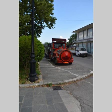 Marieli Apartment Perama  Zewnętrze zdjęcie